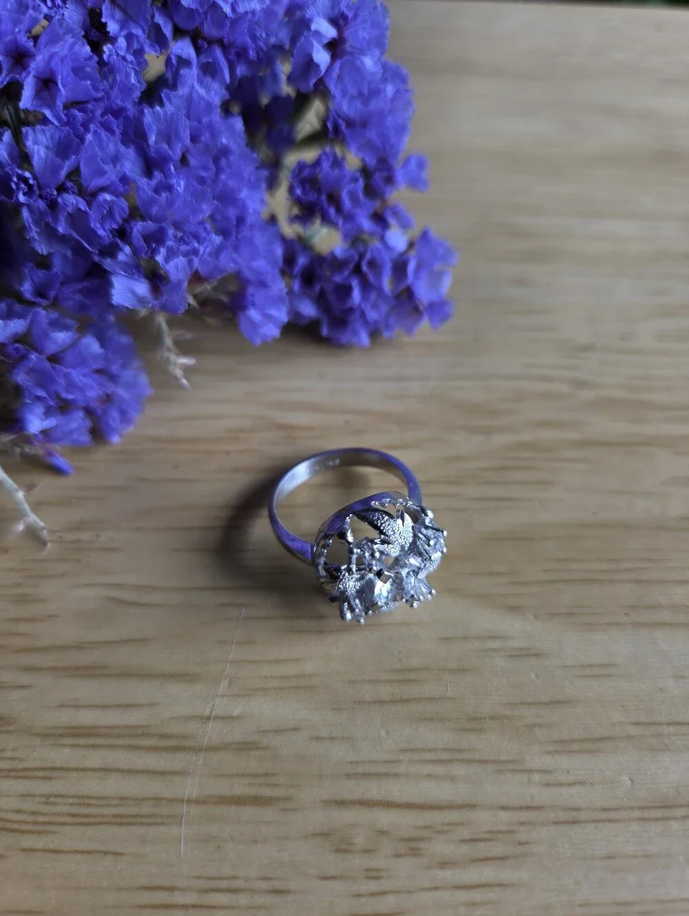 Vintage Sterling Silver Floral Ring. Size 6.5